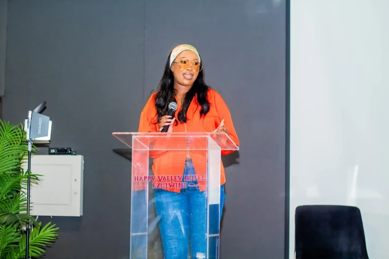 WhatsApp Image 2025-12-09 at 16.04.49